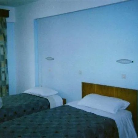 Alexis Hotel 3*
